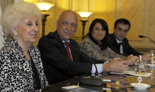 Estela de Carlotto, Antonio Bonfatti, Mónica Fein y Juan Lewis.
